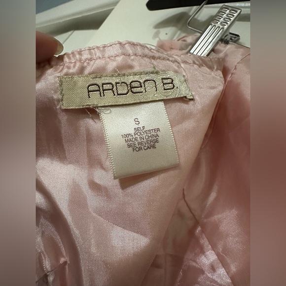 ARDEN B. RUFFLE TUBE TOP - Picture 4 of 5